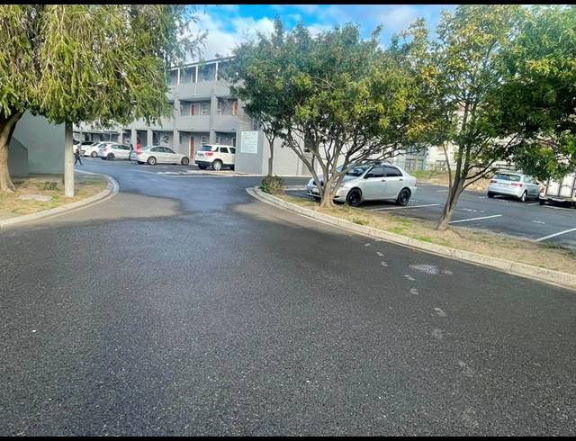 2 BEDROOM APARTMENT FOR SALE IN SANLAMHOF